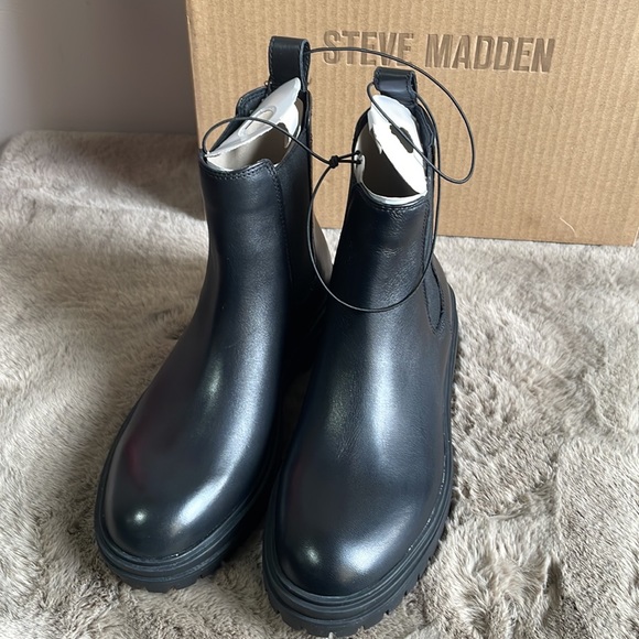 Steve Madden - Leather Chelsea Boots - Picture 4 of 9